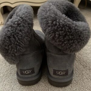 COPY - UGG gray boots, Size 8